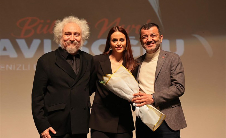 Denizli'de "Bak Postacı Geliyor" Filminin Gala Gecesi Coşkuyla Gerçekleşti